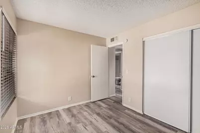 300 W El Alba Way, Chandler, AZ 85225 - Photo 13