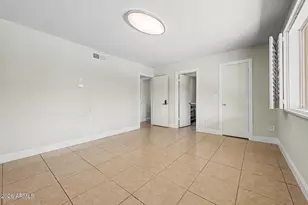 5109 E Laurel Ln, Scottsdale, AZ 85254 - Photo 15