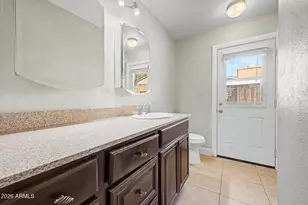 5109 E Laurel Ln, Scottsdale, AZ 85254 - Photo 17