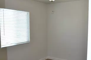 483 E 10th Ave, Apache Junction, AZ 85119 - Photo 7