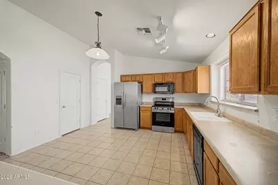 16633 W Polk Street, Goodyear, AZ 85338 - Photo 17
