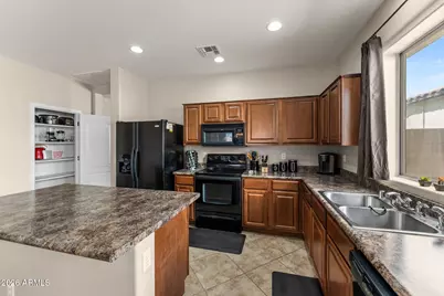 17632 W Acapulco Lane, Surprise, AZ 85388 - Photo 5