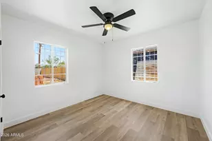 122 W Roeser Rd, Phoenix, AZ 85041 - Photo 11