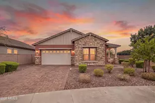 19087 E Walnut Ct, Queen Creek, AZ 85142 - Photo 1