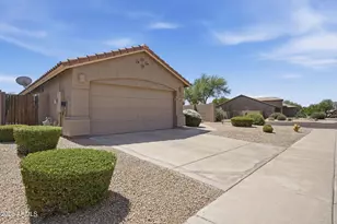 26249 N 43rd Pl, Phoenix, AZ 85050 - Photo 29
