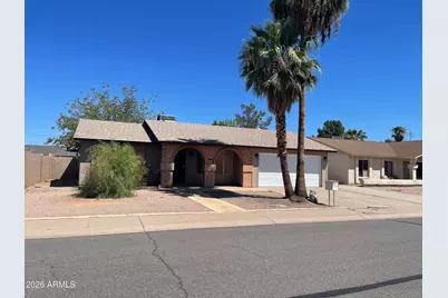 718 W Straford Drive, Chandler, AZ 85225 - Photo 1
