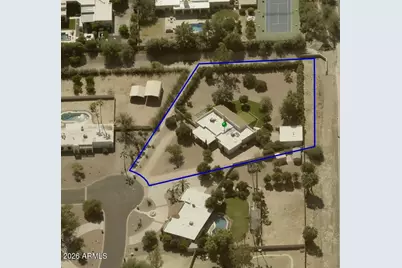 9808 N 64th Place, Paradise Valley, AZ 85253 - Photo 1