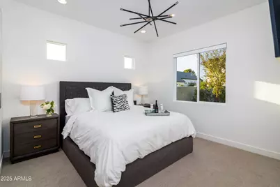 10 W Frier Drive, Phoenix, AZ 85021 - Photo 23
