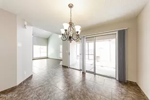 525 E Taro Ln, Phoenix, AZ 85024 - Photo 7