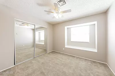 525 E Taro Lane, Phoenix, AZ 85024 - Photo 13