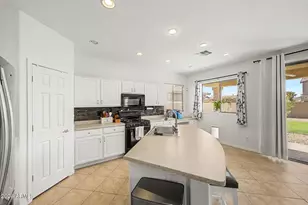 13845 W Ventura St, Surprise, AZ 85379 - Photo 7