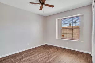 5424 W Cochise Dr, Glendale, AZ 85302 - Photo 11