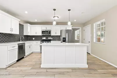 6302 W Orange Drive, Glendale, AZ 85301 - Photo 7