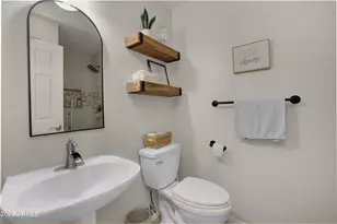 3628 E Cedarwood Ln, Phoenix, AZ 85048 - Photo 21