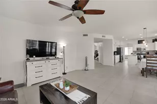 3628 E Cedarwood Ln, Phoenix, AZ 85048 - Photo 19