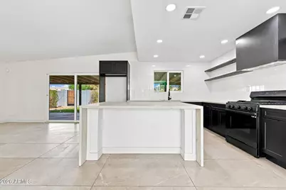1637 N Sunset Drive, Tempe, AZ 85288 - Photo 9