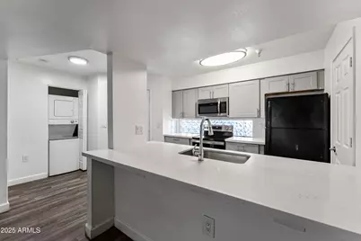 3065 N 67th Avenue #Apt 126, Phoenix, AZ 85033 - Photo 3