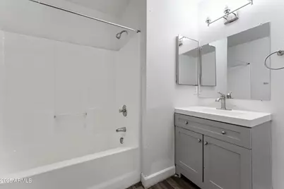 3065 N 67th Avenue #Apt 126, Phoenix, AZ 85033 - Photo 9