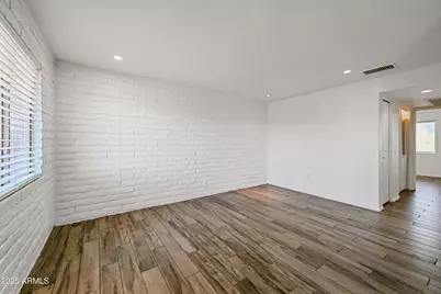1234 N 36th Street #Unit 207, Phoenix, AZ 85008 - Photo 3