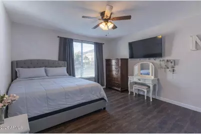 23658 N 36th Drive, Glendale, AZ 85310 - Photo 17