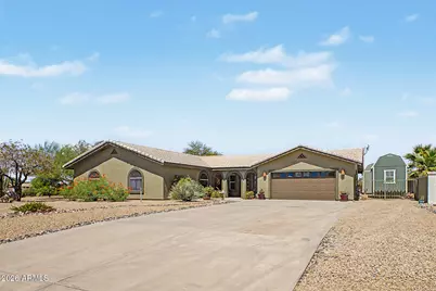 820 Sierra Vista Drive, Wickenburg, AZ 85390 - Photo 3