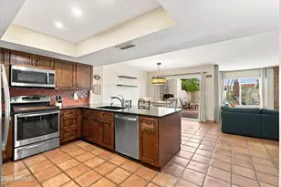 5210 E Saguaro Cir, Phoenix, AZ 85044 - Photo 15