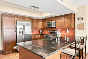 5210 E Saguaro Cir, Phoenix, AZ 85044 - Photo 5