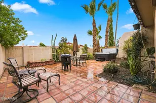 5210 E Saguaro Cir, Phoenix, AZ 85044 - Photo 7