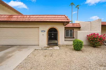 5210 E Saguaro Circle, Phoenix, AZ 85044 - Photo 1