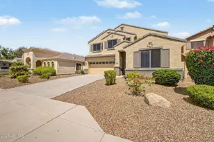 2740 E Quiet Hollow Ln, Phoenix, AZ 85024 - Photo 9