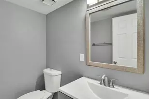 2604 S Siesta Dr, Tempe, AZ 85282 - Photo 19