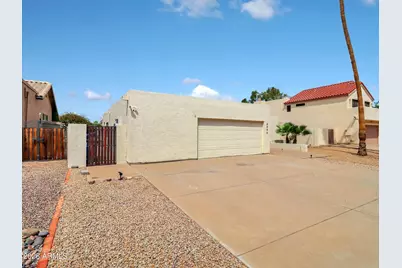 2604 S Siesta Drive, Tempe, AZ 85282 - Photo 1
