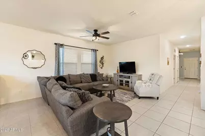 10213 S 57th Drive, Laveen, AZ 85339 - Photo 9