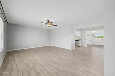 9418 W Hidden Valley Circle N, Sun City, AZ 85351 - Photo 11