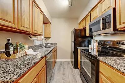 5877 N Granite Reef Road #2240, Scottsdale, AZ 85250 - Photo 9