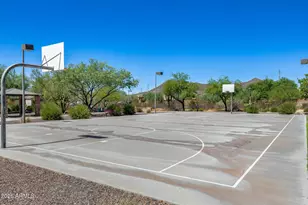 2725 E Mine Creek Rd, Phoenix, AZ 85024 - Photo 29