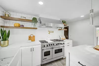 1309 W Kachina Trail, Phoenix, AZ 85041 - Photo 13