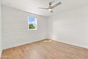 3737 E Turney Ave, Phoenix, AZ 85018 - Photo 17