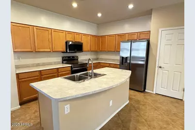 3131 E Silversmith Trail, San Tan Valley, AZ 85143 - Photo 9