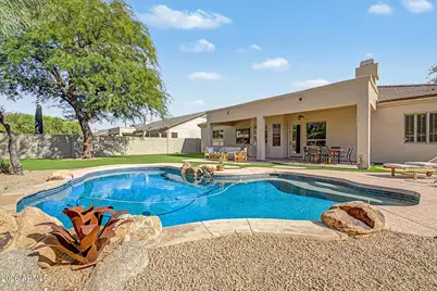 5504 E Via Montoya Drive, Phoenix, AZ 85054 - Photo 3