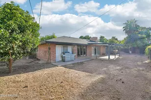 1042 E 3rd St, Mesa, AZ 85203 - Photo 27