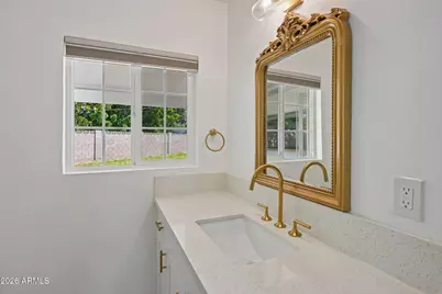 1121 W Bethany Home Road, Phoenix, AZ 85013 - Photo 21