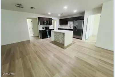 6930 W Lewis Avenue, Phoenix, AZ 85035 - Photo 5