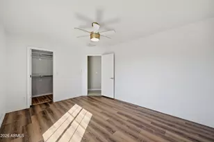 2546 W Cordia Ln, Phoenix, AZ 85085 - Photo 17