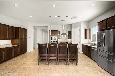 24220 N 21st Place, Phoenix, AZ 85024 - Photo 17