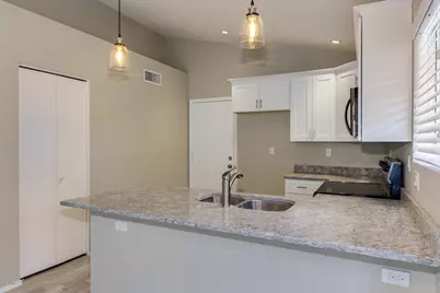 5237 W Jupiter Way N, Chandler, AZ 85226 - Photo 9