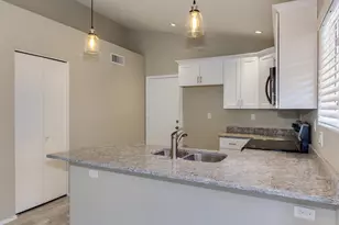 5237 W Jupiter Way N, Chandler, AZ 85226 - Photo 9