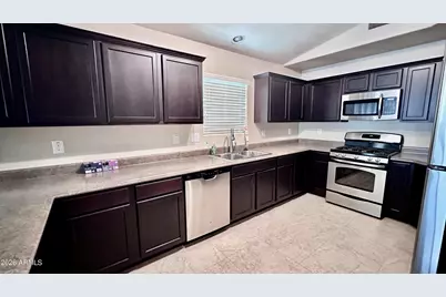 40106 W Robbins Drive, Maricopa, AZ 85138 - Photo 9