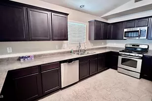 40106 W Robbins Dr, Maricopa, AZ 85138 - Photo 9