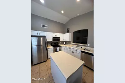 13314 W Mauna Loa Lane, Surprise, AZ 85379 - Photo 5